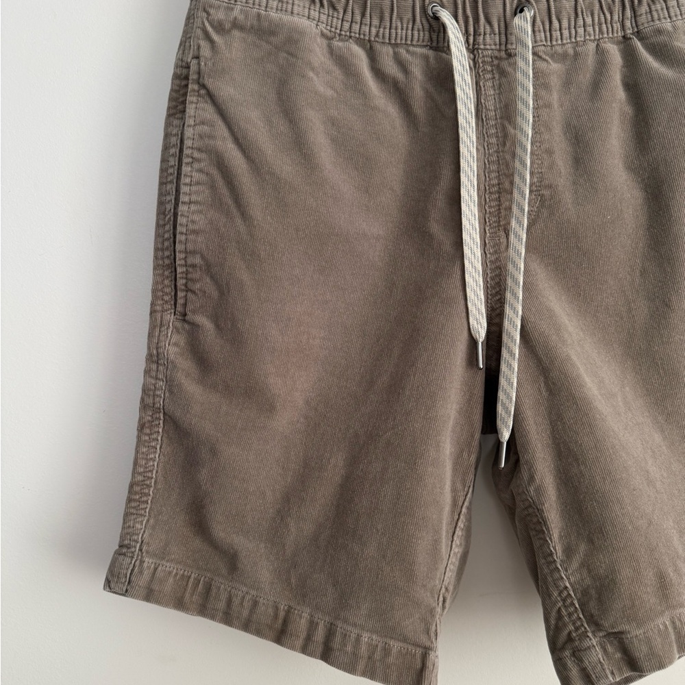 Vuori Optimist Men’s Corduroy Shorts in Walnut - Picture 7 of 11
